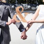 家族との少人数結婚式に友達は招待できる？友人とのパーティーもしたいおふたりへ【まとめ】記事サムネイル