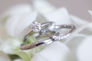 大人婚の結婚指輪は選び方が大切！人気があるブランドは？記事サムネイル