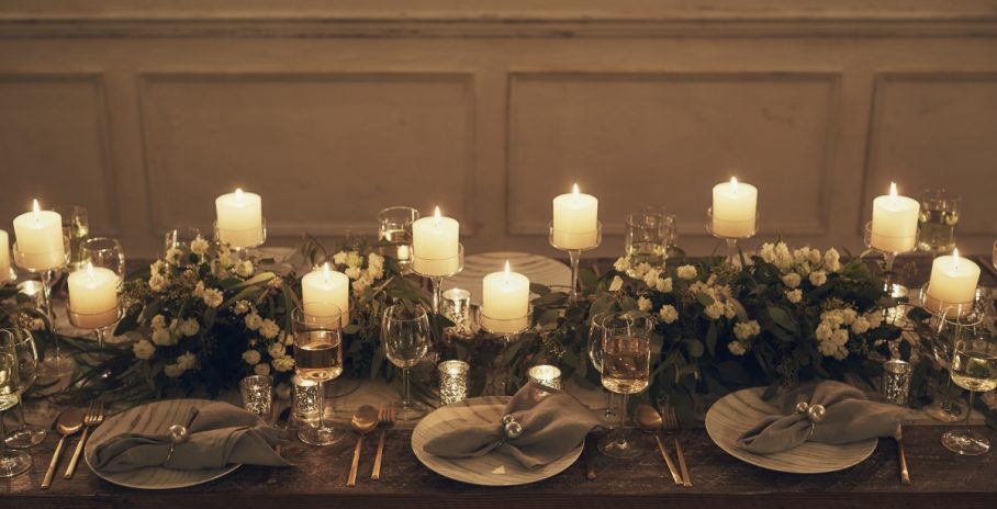 家族での結婚式は引き出物を用意する ご祝儀制か会費制で変わる おすすめの引出物からポイント メリットなどご紹介 Weddingtable