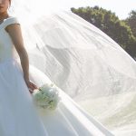 少人数結婚式で着るウェディングドレス！知って納得のポイントを抑えよう記事サムネイル