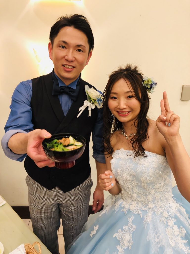 色直しをした新郎新婦