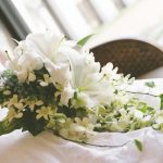 結婚式での延期やキャンセルはできる？気になる費用や手続きについて解説記事サムネイル
