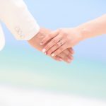 結婚式しない親戚をお祝い！ご祝儀の相場とおすすめの贈り物とお祝いを贈るときの注意点は？記事サムネイル