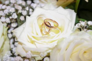 結婚指輪はいつ買うの⁉ 結婚式をしない「ナシ婚カップル」の場合記事サムネイル