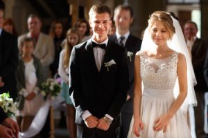 少人数結婚式の流れを紹介！ゲストが少ないからできることもあるの？