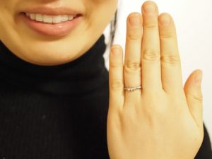 【例文あり】職場への結婚報告はいつ？上司や同僚への伝え方とマナー